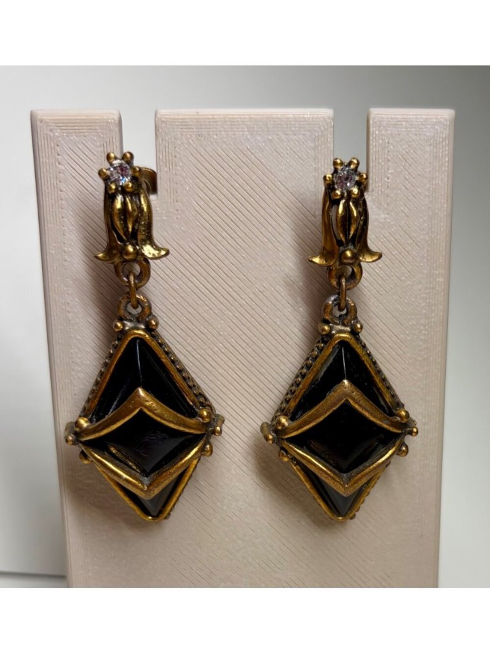 Black Dangle Screw Back Earrings Gold Tone Molded Plastic 1.75"